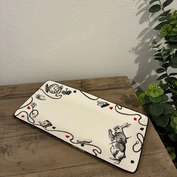 Alice in Wonderland White Rabbit Ceramic Food Platter. - Picture 4 of 8